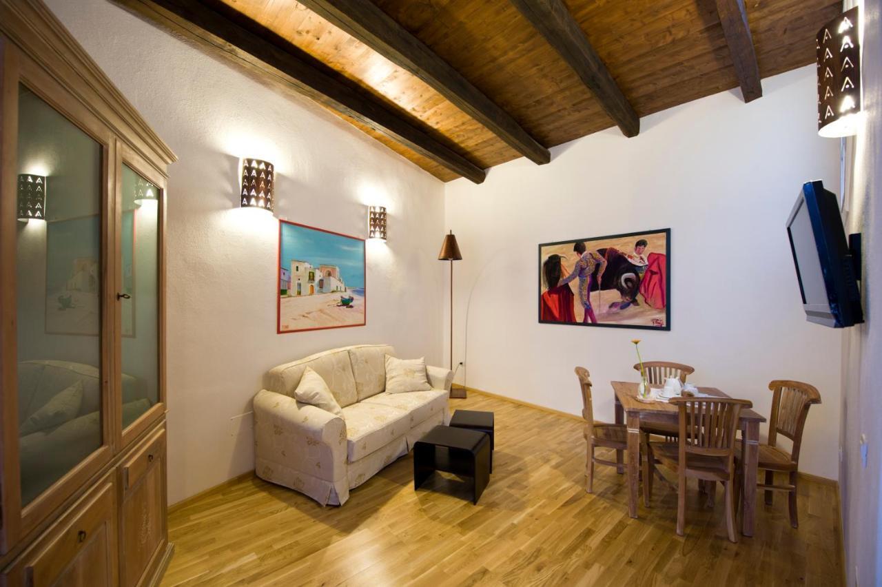 Castelletto Suites Cagliari Habitación foto